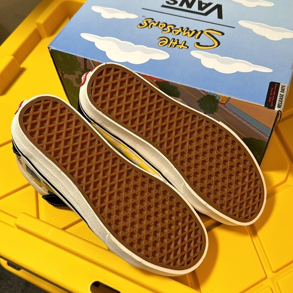Vans x Simpsons Sk8-Hi - Picture 8 of 9